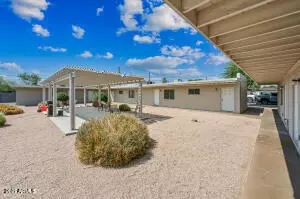 3949 E EARLL Drive #2, Phoenix, AZ 85018