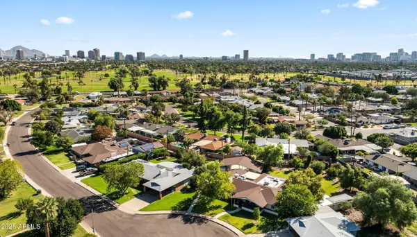 Phoenix, AZ 85009,2047 W CAMBRIDGE Avenue