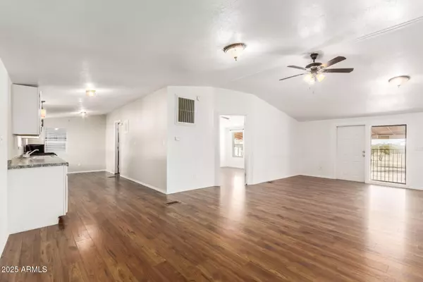 Maricopa, AZ 85139,1099 S WARREN Road