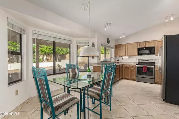 Scottsdale, AZ 85260,8956 E VOLTAIRE Drive