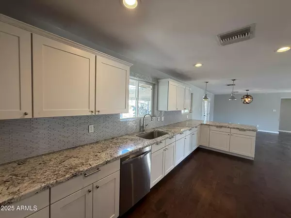 Scottsdale, AZ 85251,6820 E PINCHOT Avenue