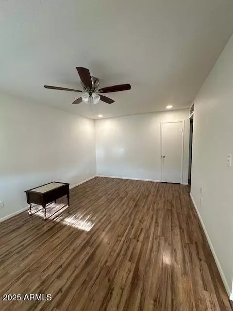 Phoenix, AZ 85022,2136 E BETTY ELYSE Lane