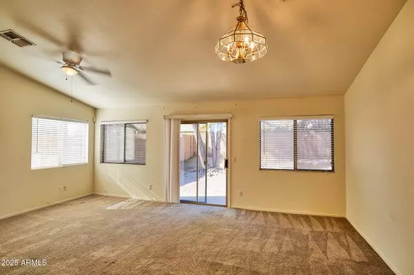 San Tan Valley, AZ 85143,30496 N MAPLE CHASE Drive