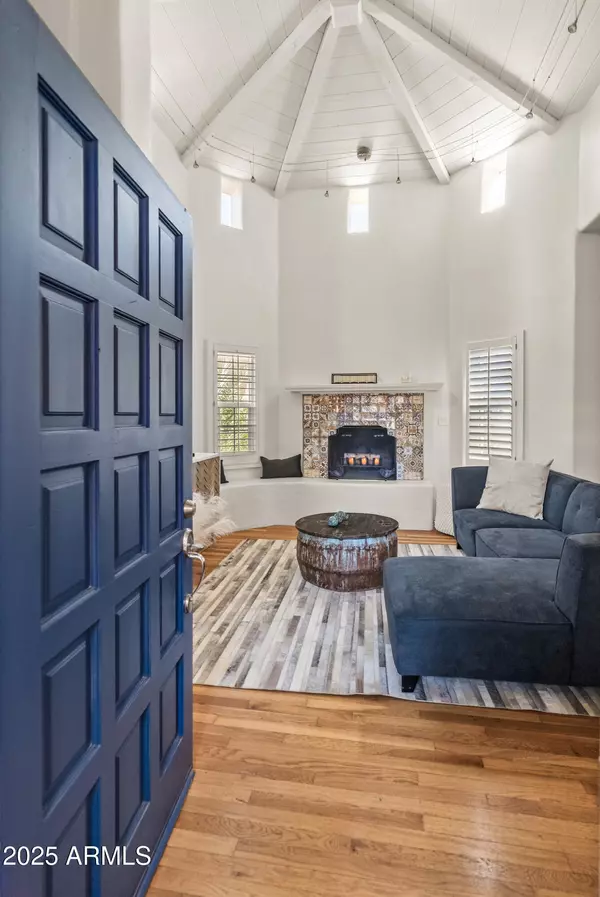 Phoenix, AZ 85018,4540 N 44TH Street #2