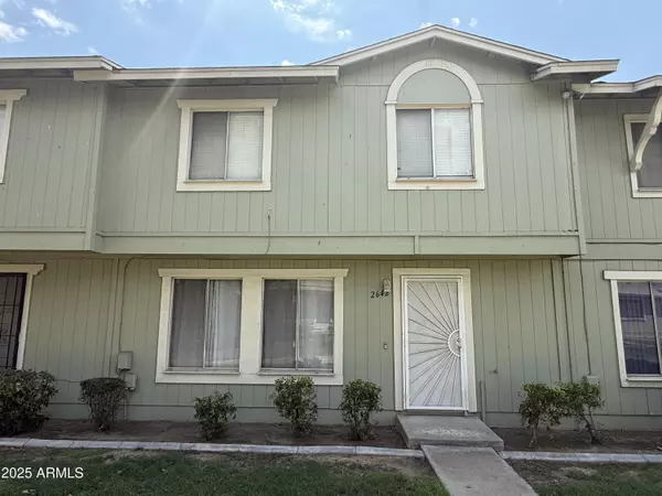 2642 W HIGHLAND Avenue, Phoenix, AZ 85017