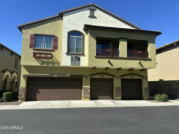 Phoenix, AZ 85024,2725 E MINE CREEK Road #2156