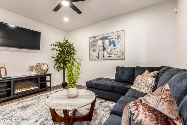 12005 N Panorama Drive #202, Fountain Hills, AZ 85268