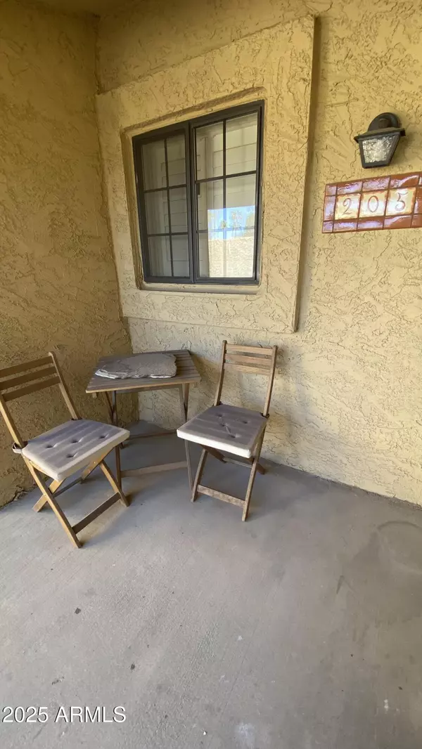 Phoenix, AZ 85021,8215 N 21ST Drive #D205