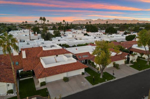 Paradise Valley, AZ 85253,5808 N Scottsdale Road