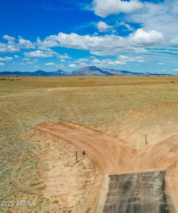 Prescott Valley, AZ 86315,8992 Barrel Mesa Road