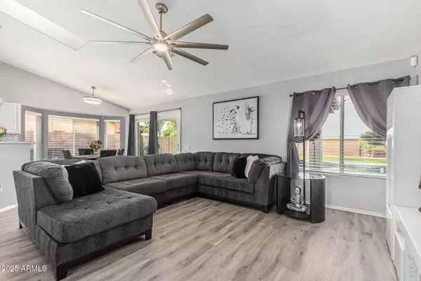 Chandler, AZ 85226,840 S PINEVIEW Drive