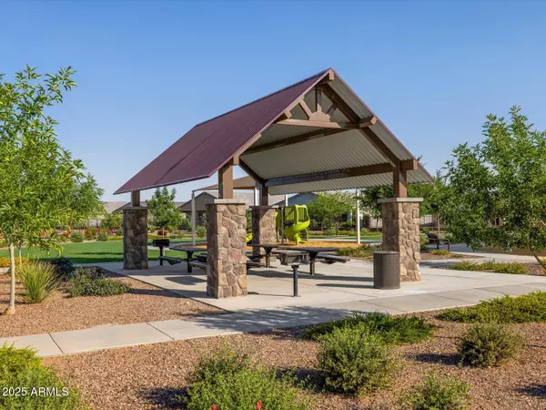 San Tan Valley, AZ 85143,32950 N Vineyard Avenue