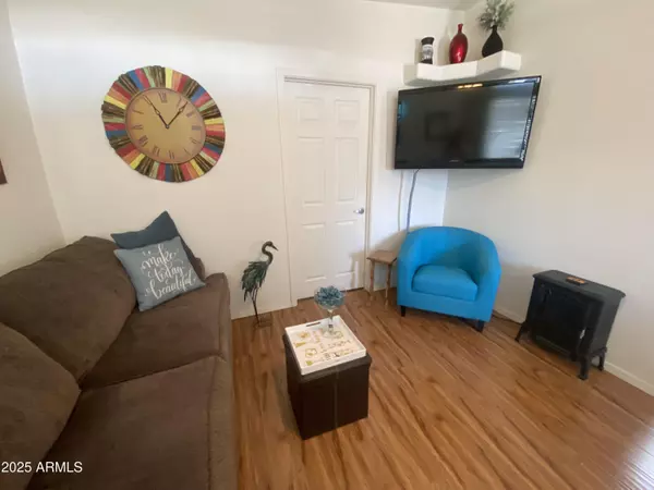 Apache Junction, AZ 85119,2070 W KLAMATH Avenue