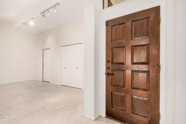 Phoenix, AZ 85020,625 E NORTHVIEW Avenue