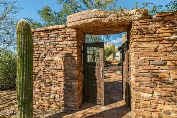 Scottsdale, AZ 85262,10460 E PALO BREA Drive