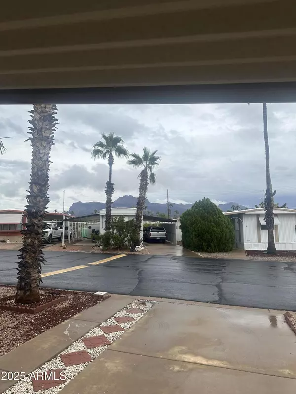Apache Junction, AZ 85119,1050 E BROADWAY Avenue #84