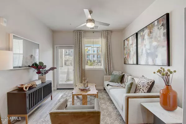 Phoenix, AZ 85085,28201 N BLACK CANYON Highway #3