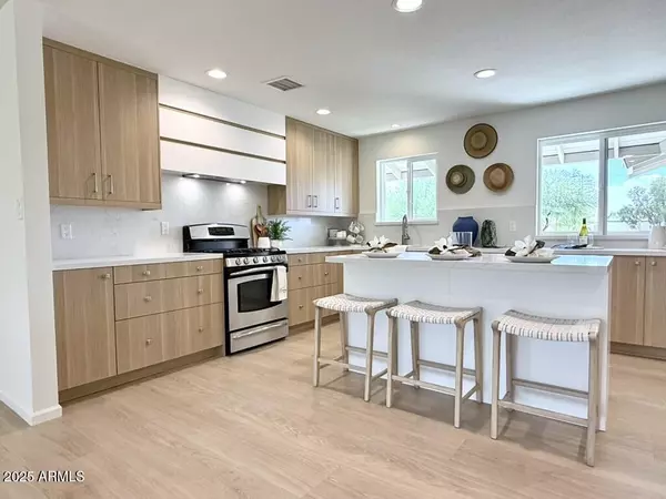 Scottsdale, AZ 85257,8126 E CYPRESS Street