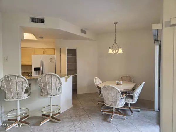 Peoria, AZ 85381,9151 W Greenway Road #182