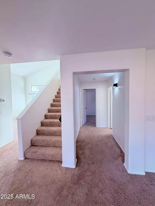 San Tan Valley, AZ 85140,37911 N LUKE Lane