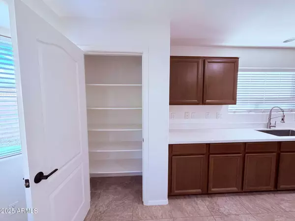 San Tan Valley, AZ 85140,37911 N LUKE Lane