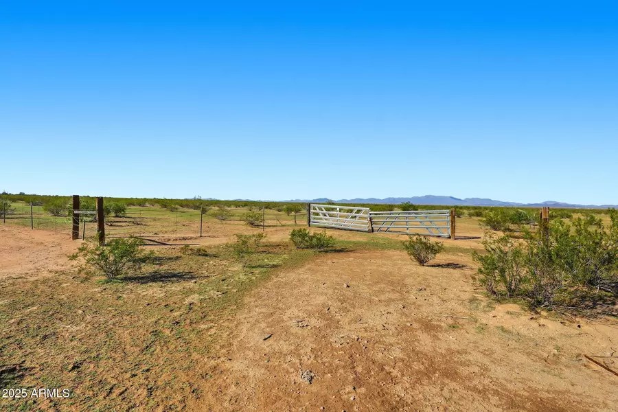 0 W CLARENDON -- #115, Tonopah, AZ 85354