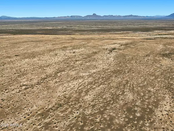 Tonopah, AZ 85354,0 W CLARENDON -- #115