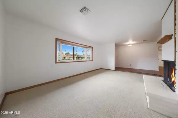 Phoenix, AZ 85021,110 W LAS PALMARITAS Drive