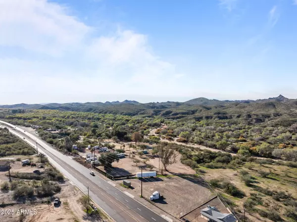 Wickenburg, AZ 85390,51420 N GRAND Avenue #-