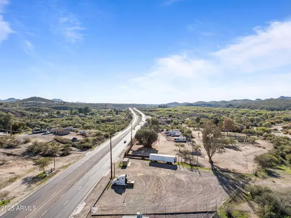 Wickenburg, AZ 85390,51420 N GRAND Avenue #-