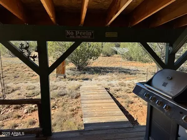 Seligman, AZ 86337,56076 N Potrero Parkway