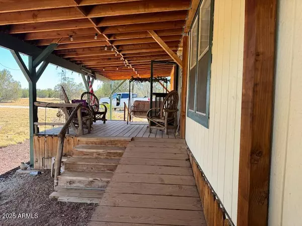 Seligman, AZ 86337,56076 N Potrero Parkway