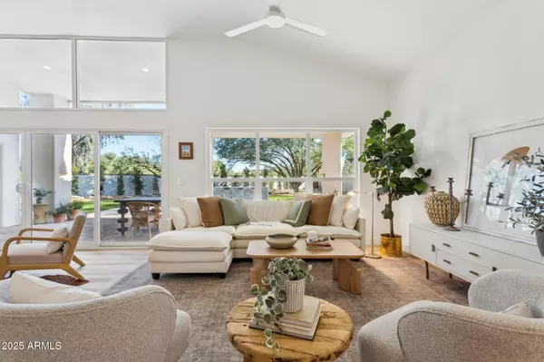 8731 E SAN FELIPE Drive, Scottsdale, AZ 85258