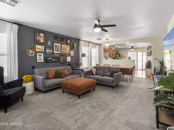 Tolleson, AZ 85353,9726 W FLORENCE Avenue