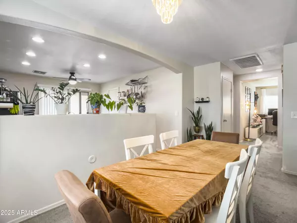 Tolleson, AZ 85353,9726 W FLORENCE Avenue