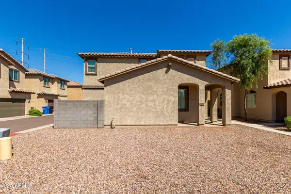 Phoenix, AZ 85043,5470 W FULTON Street