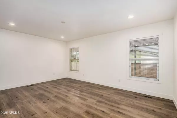 Apache Junction, AZ 85120,11441 E 4TH Avenue