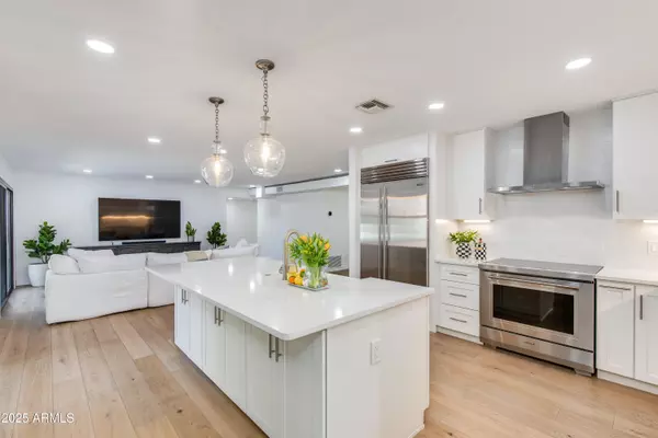 Phoenix, AZ 85016,3116 E ROSE Lane