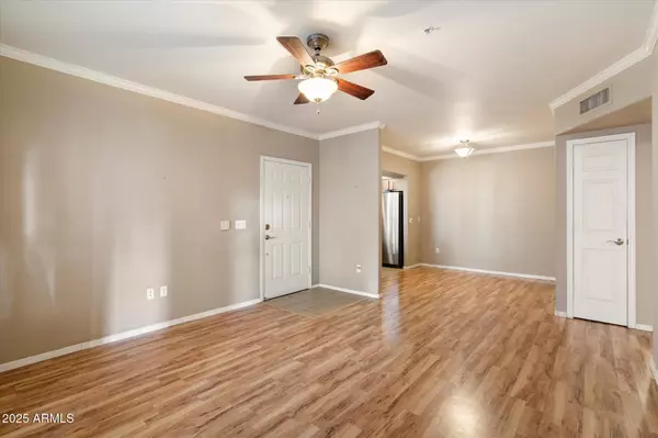 Scottsdale, AZ 85260,15095 N Thompson Peak Parkway #1018