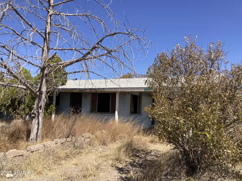 1174 W GRANADA Lane, Bisbee, AZ 85603