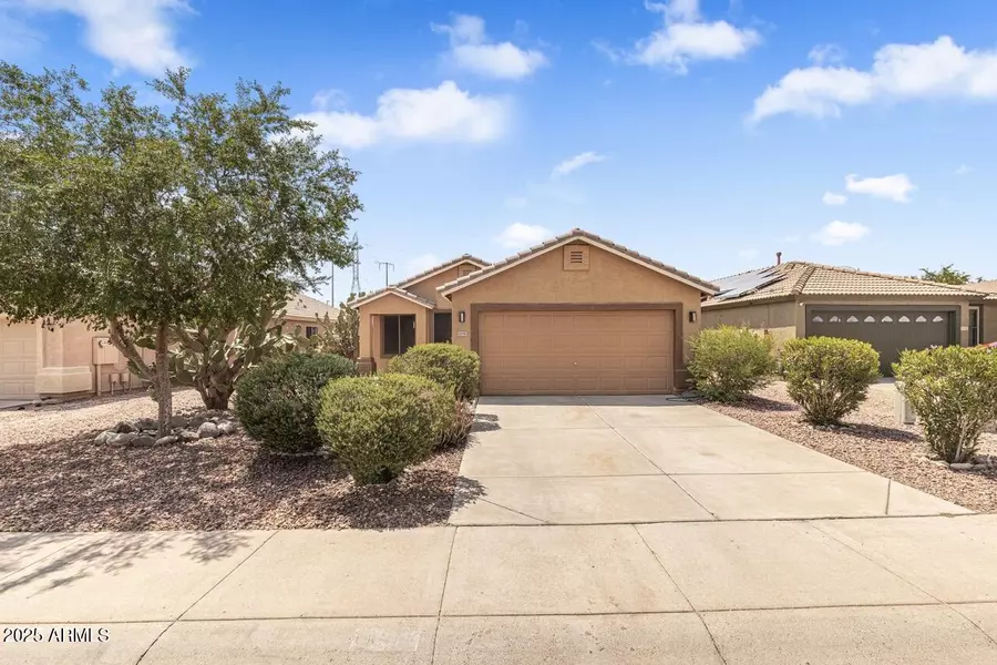 16940 N BRIARWOOD Drive, Surprise, AZ 85378