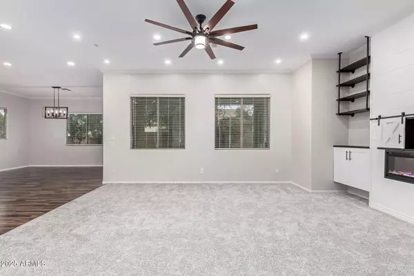 Chandler, AZ 85286,3433 E BLUEBIRD Place