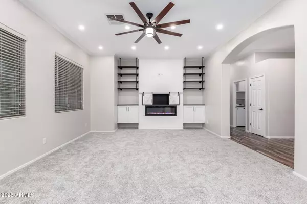 Chandler, AZ 85286,3433 E BLUEBIRD Place