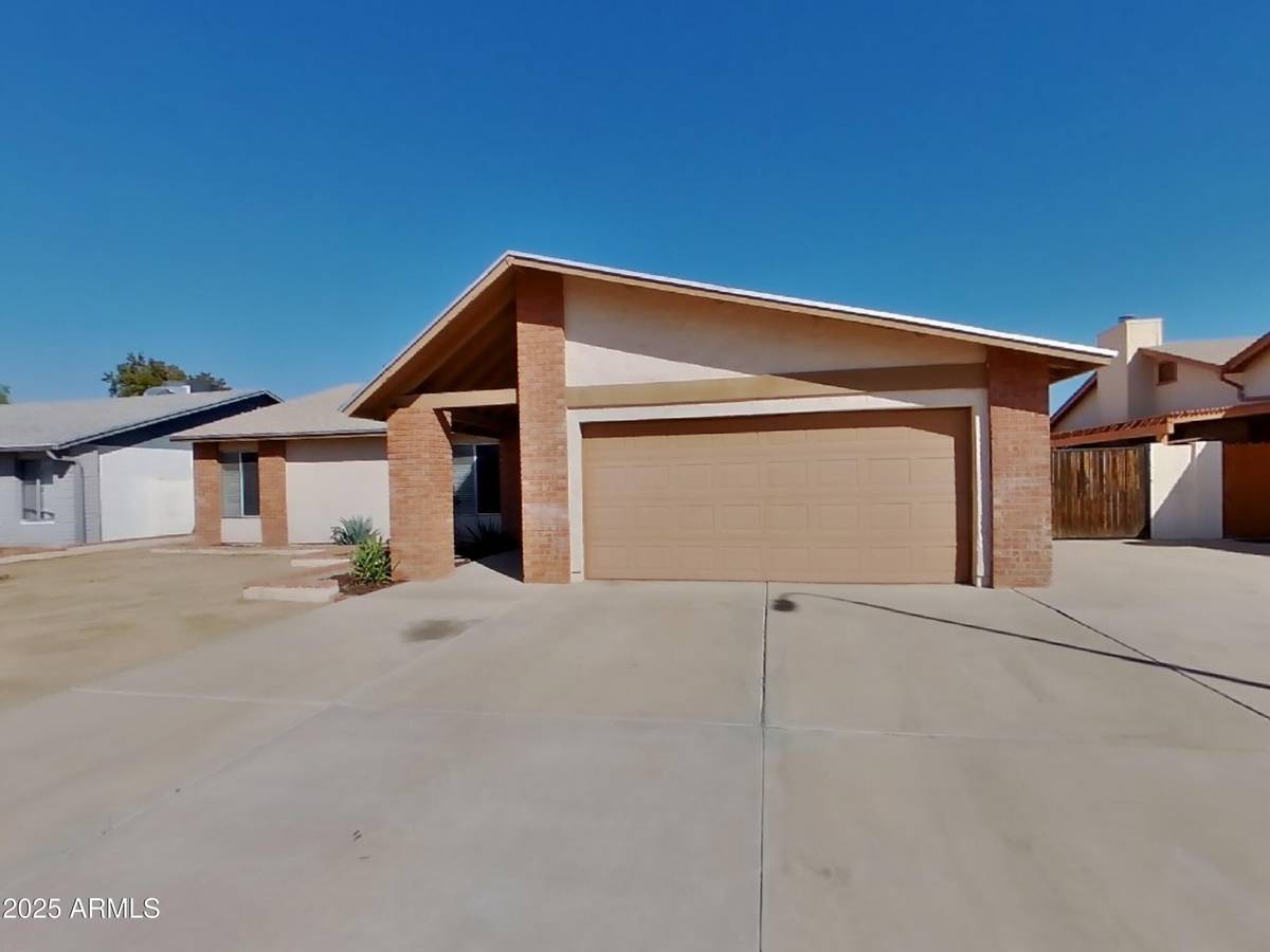 Phoenix, AZ 85037,10044 W HIGHLAND Avenue