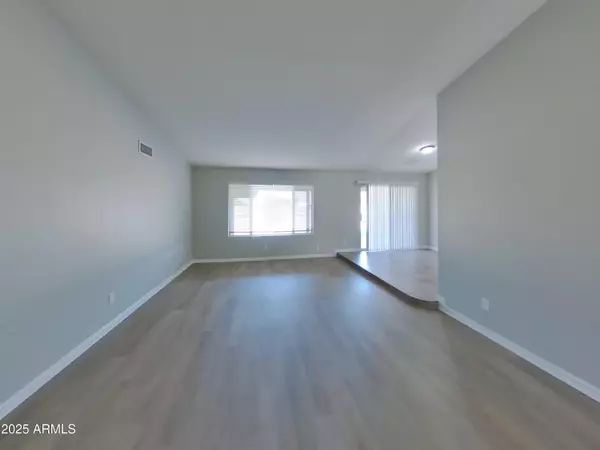 Phoenix, AZ 85037,10044 W HIGHLAND Avenue