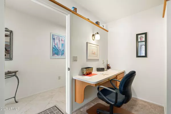 Mesa, AZ 85209,8255 E KIVA Avenue #422