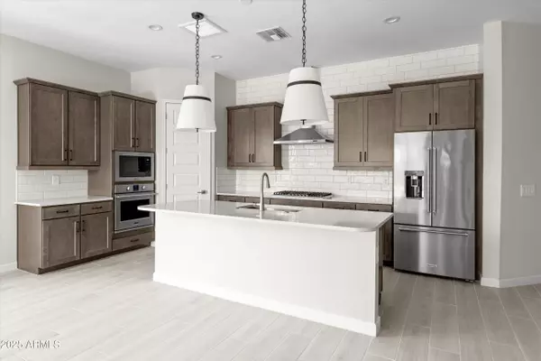 Phoenix, AZ 85054,21425 N 59TH Street