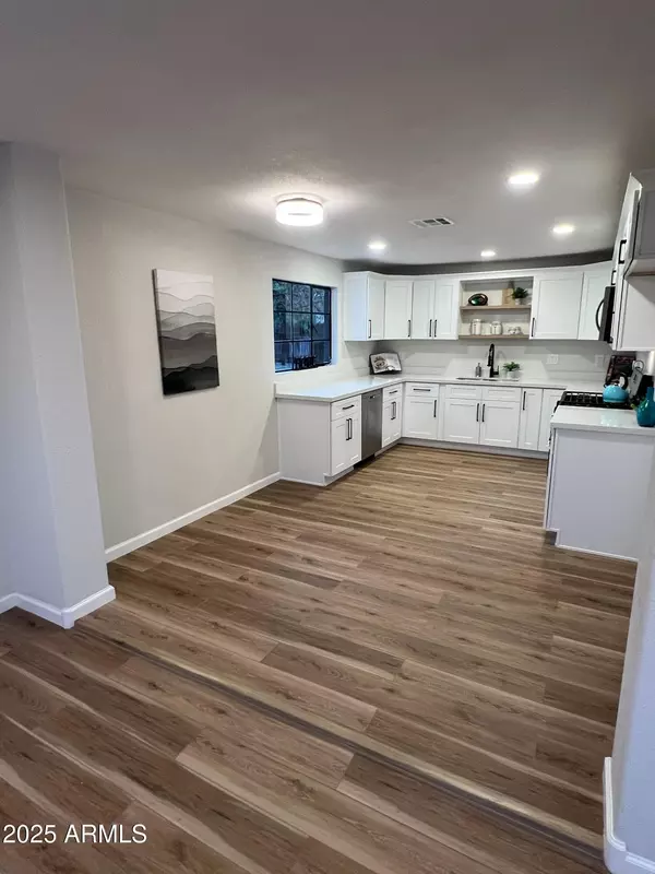 Phoenix, AZ 85022,16625 N 17TH Place