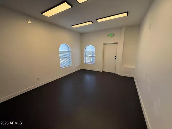 733 E UNIVERSITY Drive #A, Mesa, AZ 85203