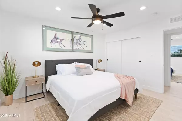 Scottsdale, AZ 85257,2417 N 73RD Street